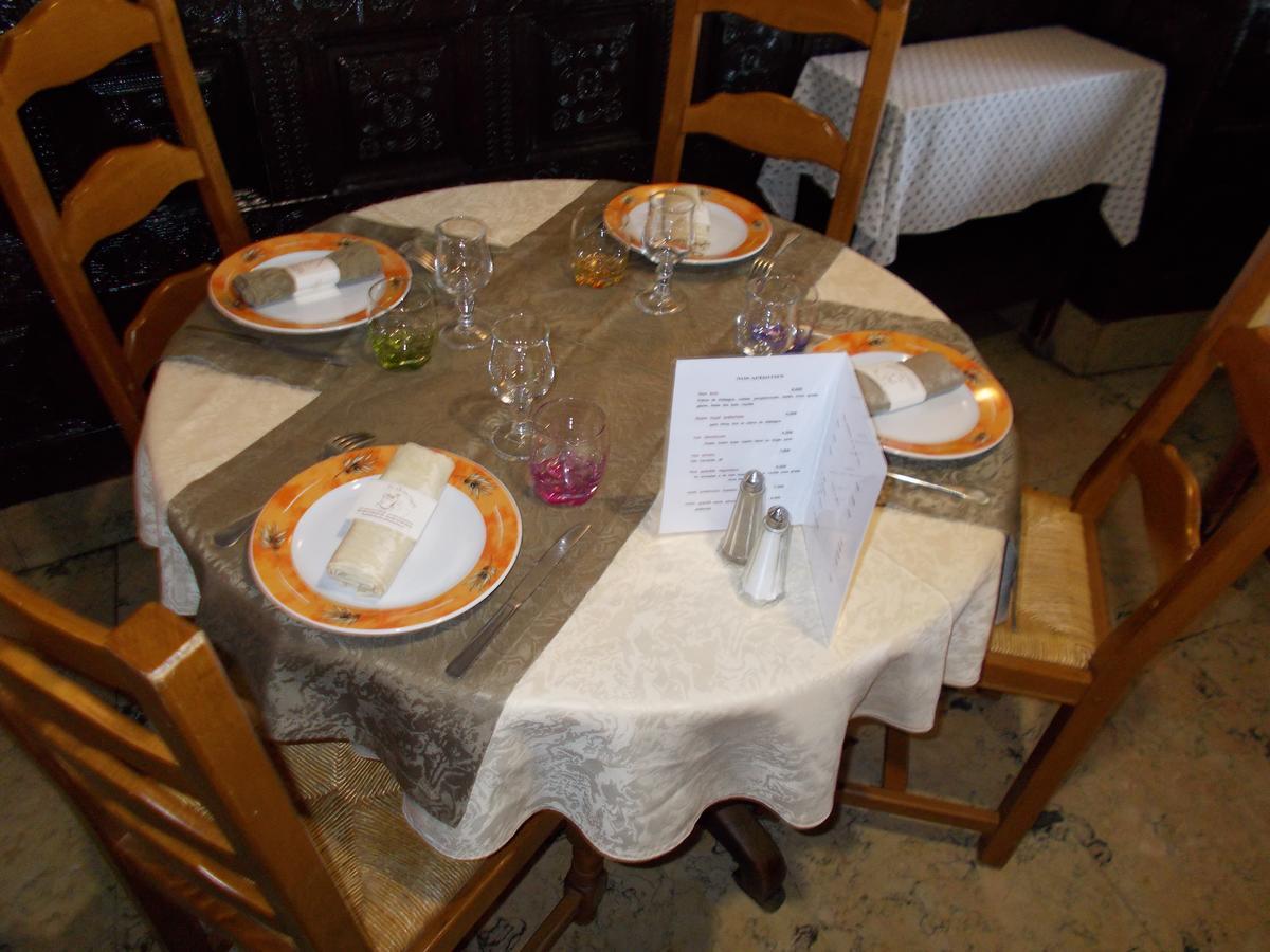 Logis Hotel Restaurant La Chaumiere Tournon-sur-Rhone Εξωτερικό φωτογραφία